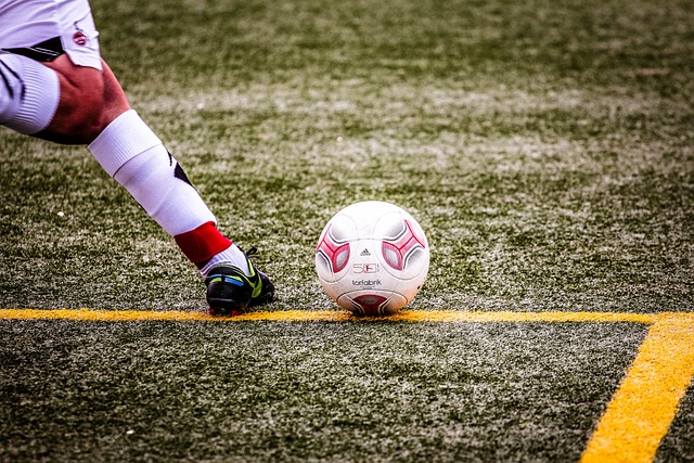 貝林厄姆接替梅西成為阿迪達斯歐洲代言人，他的訓練依然由母親開車接送.